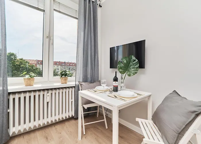 Museum Square By Renters