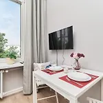 Museum Square By Renters شقة فروتسواف